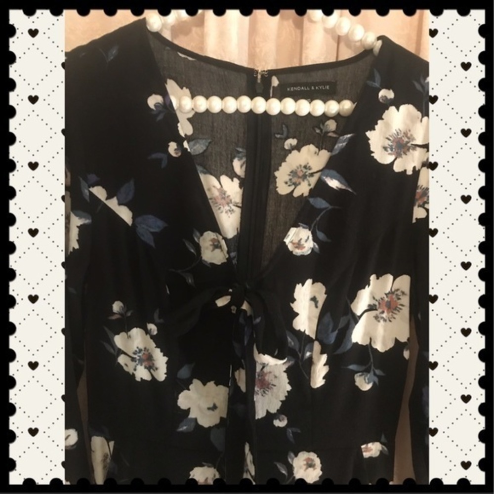 CUTE ROMPER ❤️❤️❤️ - Picture 3 of 8